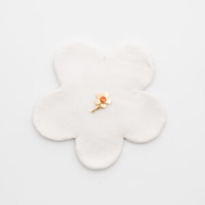 Secret Garden Daisy Pendant - Orange Sapphire - Image 2