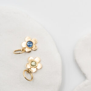 Secret Garden Daisy Pendant - Sage Green Sapphire - Image 3