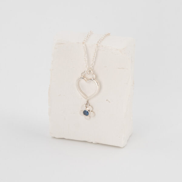 Secret Garden Heart and Daisy Pendant - Blue Sapphire
